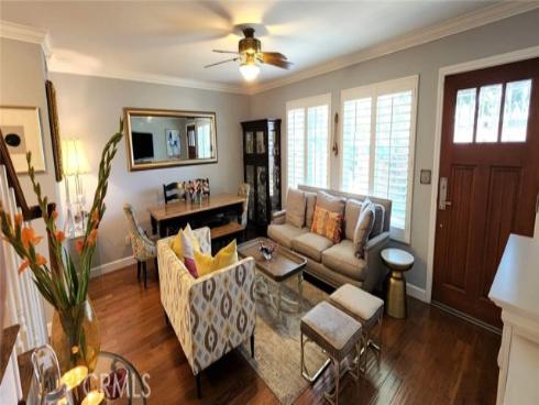 3342  Bradbury  18 , Los Alamitos, CA