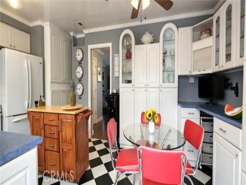 3342  Bradbury  18 , Los Alamitos, CA