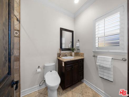 3251 Quail Run Road, Los Alamitos, CA
