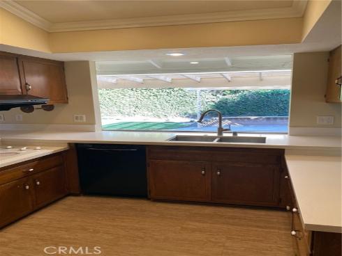 3352  Rowena  , Los Alamitos, CA