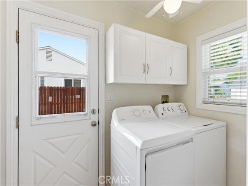 14541 Monroe , Midway City, CA