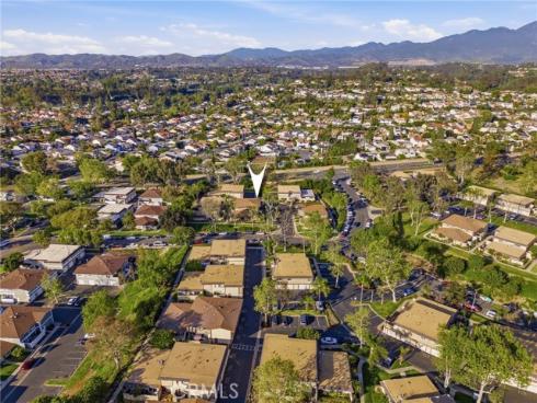 26247 Via Roble 20 , Mission Viejo, CA