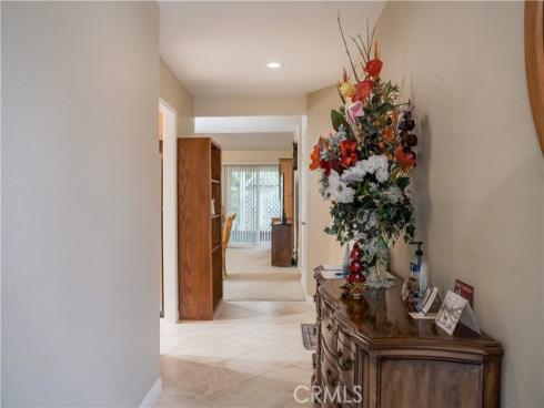27702  Calle Valdes  , Mission Viejo, CA