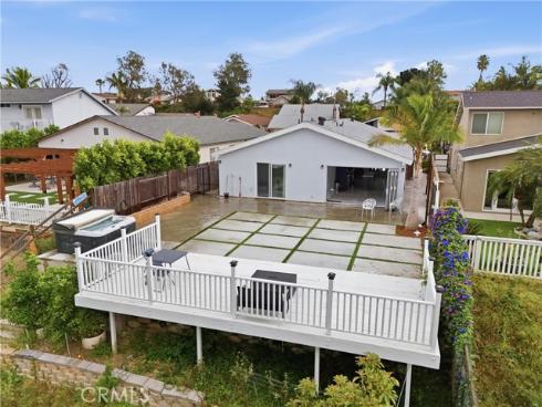 26411 Via Gaviota