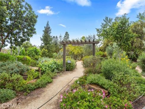 28131 Via Nervo , Mission Viejo, CA