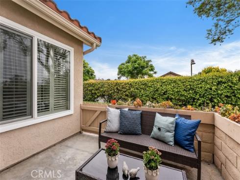 27684 Calle Valdes , Mission Viejo, CA