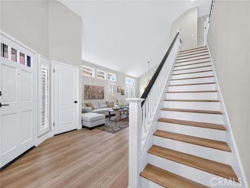 21285 Amora , Mission Viejo, CA