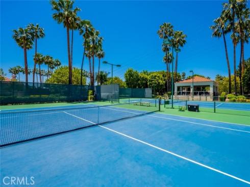 21285 Amora , Mission Viejo, CA