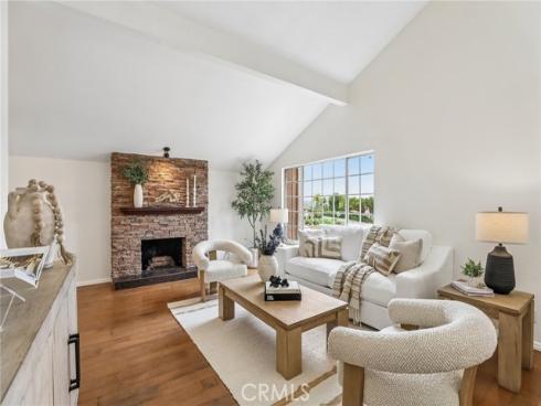22395 Salmeron , Mission Viejo, CA