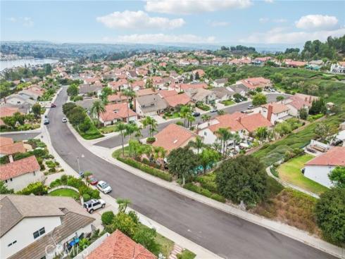 22395 Salmeron , Mission Viejo, CA