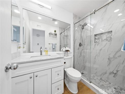 27743 Zircon 104 , Mission Viejo, CA