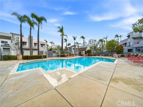 27743 Zircon 104 , Mission Viejo, CA