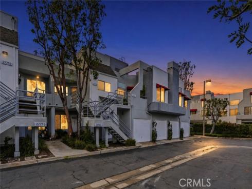 27743 Zircon 104 , Mission Viejo, CA