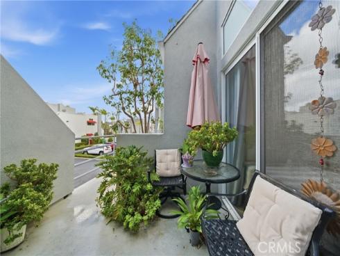 27743 Zircon 104 , Mission Viejo, CA