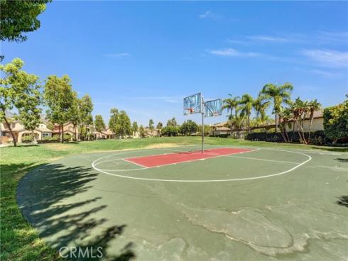 413 Knoll Lake , Mission Viejo, CA