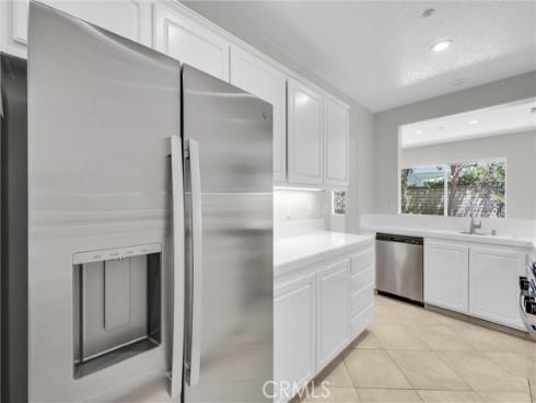 413 Knoll Lake , Mission Viejo, CA
