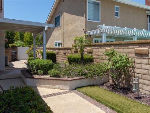 22682  Ledana  , Mission Viejo, CA