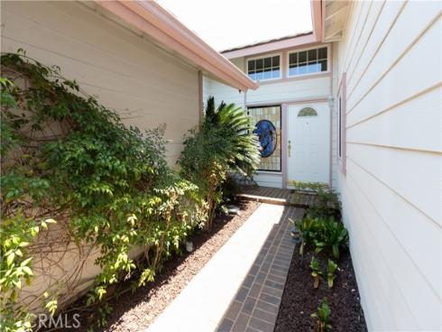 22682  Ledana  , Mission Viejo, CA