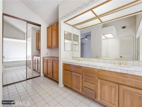 23021 Tiagua , Mission Viejo, CA
