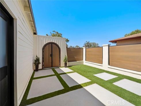27002 El Retiro , Mission Viejo, CA