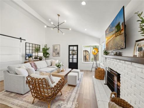 27002 El Retiro , Mission Viejo, CA