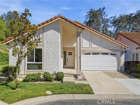 27706  Calle Valdes  , Mission Viejo, CA