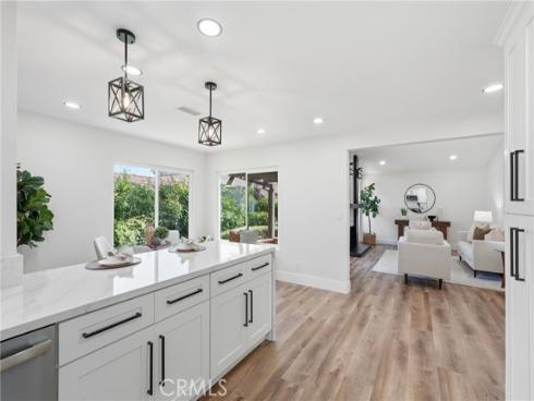 27706  Calle Valdes  , Mission Viejo, CA