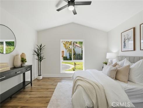 27706  Calle Valdes  , Mission Viejo, CA