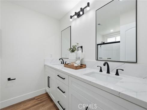 27706  Calle Valdes  , Mission Viejo, CA
