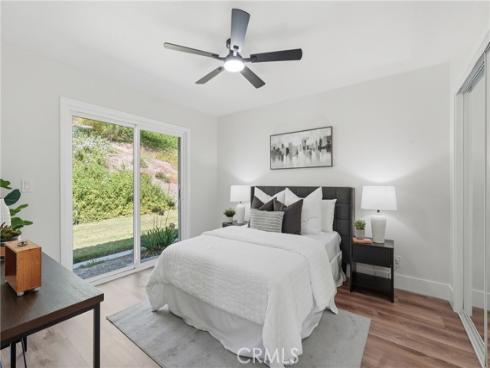 27706  Calle Valdes  , Mission Viejo, CA