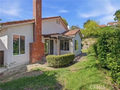 27706  Calle Valdes  , Mission Viejo, CA