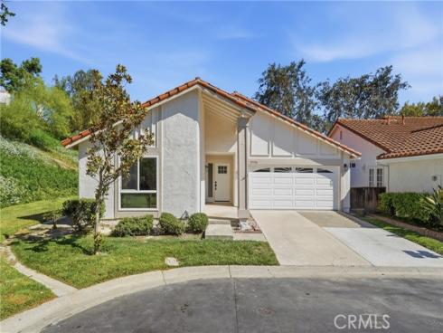 27706  Calle Valdes  , Mission Viejo, CA