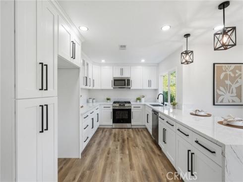 27706  Calle Valdes  , Mission Viejo, CA