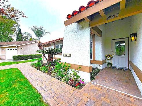28212 Via Cernuda , Mission Viejo, CA