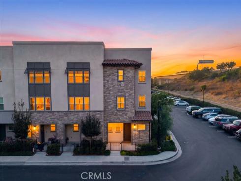 169 Hideaway loop , Mission Viejo, CA