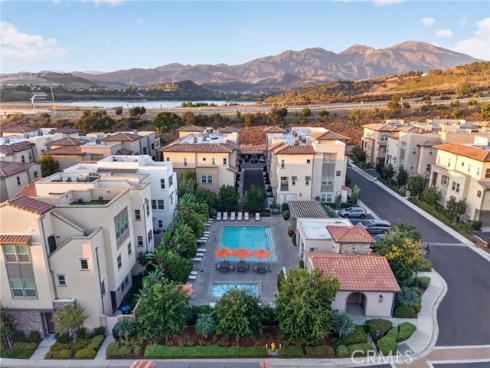 169 Hideaway loop , Mission Viejo, CA