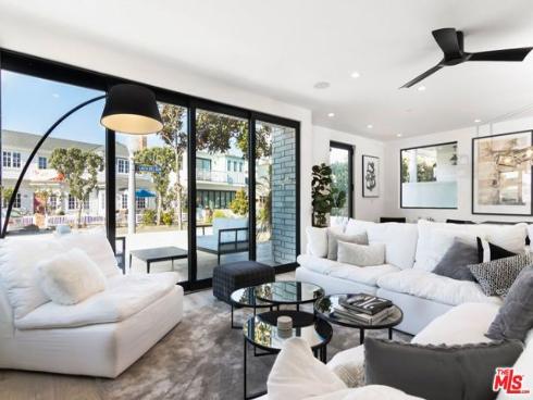 1703  Plaza Del Sur  , Newport Beach, CA