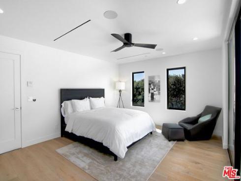 1703  Plaza Del Sur  , Newport Beach, CA
