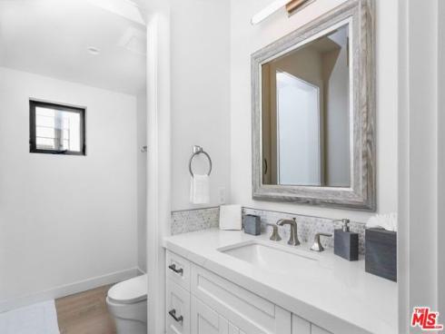 1703  Plaza Del Sur  , Newport Beach, CA