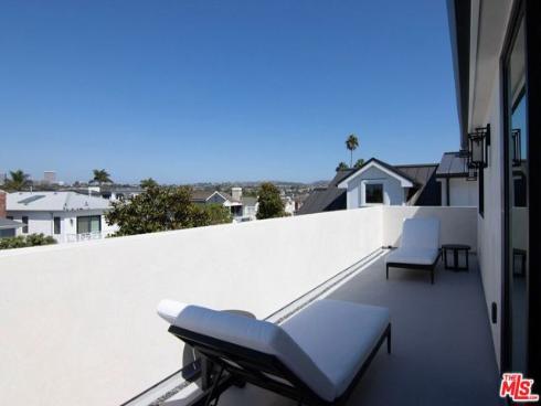1703  Plaza Del Sur  , Newport Beach, CA