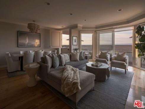 506 W Oceanfront  2 , Newport Beach, CA