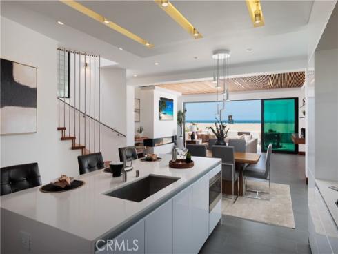 7104 W Oceanfront  , Newport Beach, CA