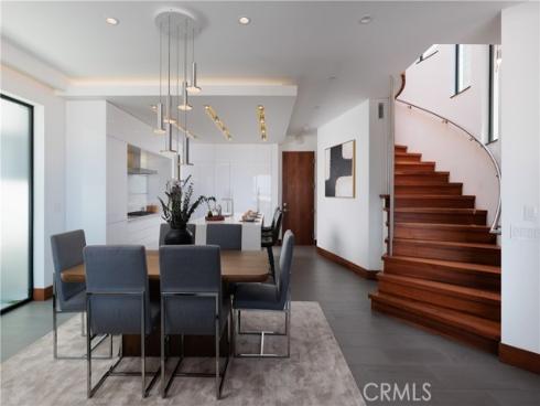 7104 W Oceanfront  , Newport Beach, CA