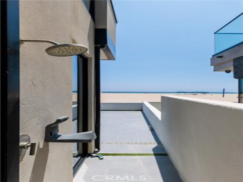 7104 W Oceanfront  , Newport Beach, CA