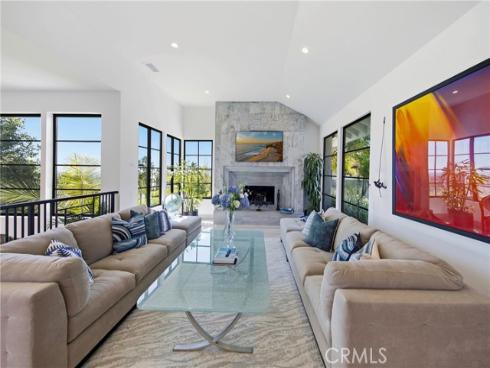 17  Monaco  12 , Newport Beach, CA