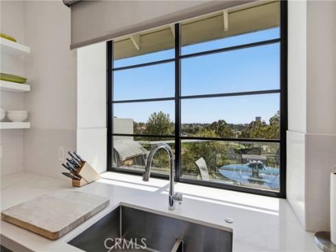 17  Monaco  12 , Newport Beach, CA