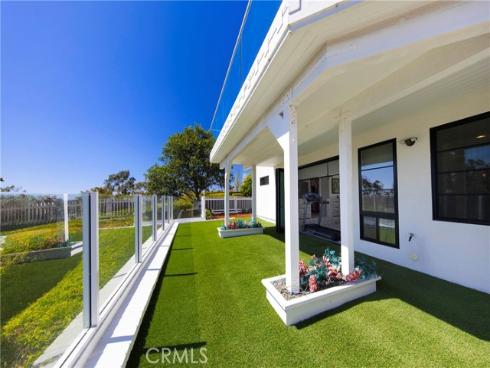 17  Monaco  12 , Newport Beach, CA