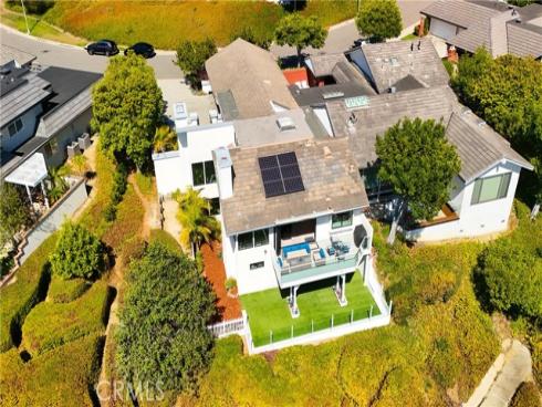 17  Monaco  12 , Newport Beach, CA