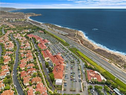 17  Monaco  12 , Newport Beach, CA
