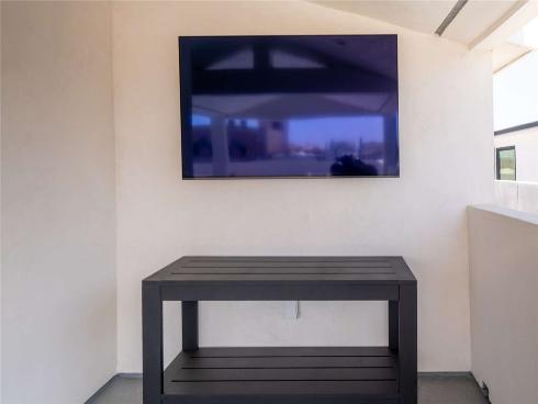 315 E Bay Avenue, Newport Beach, CA